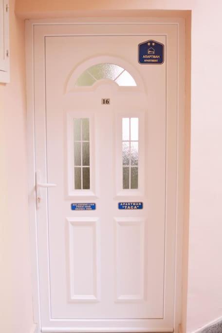 Apartman Taca 수보티차 외부 사진